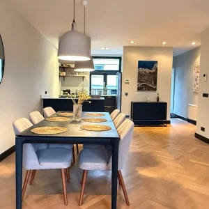 Woning aan de Hooikade te Den Haag