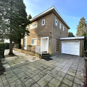 Woning aan de Minervalaan te Amsterdam