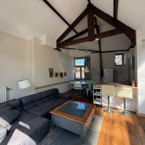 Woning aan de Nieuwe Binnenweg te Rotterdam