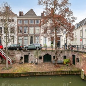 Woning aan de Nieuwegracht te Utrecht