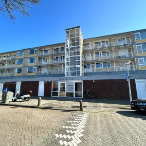 Woning aan de Rooswijck te Amsterdam