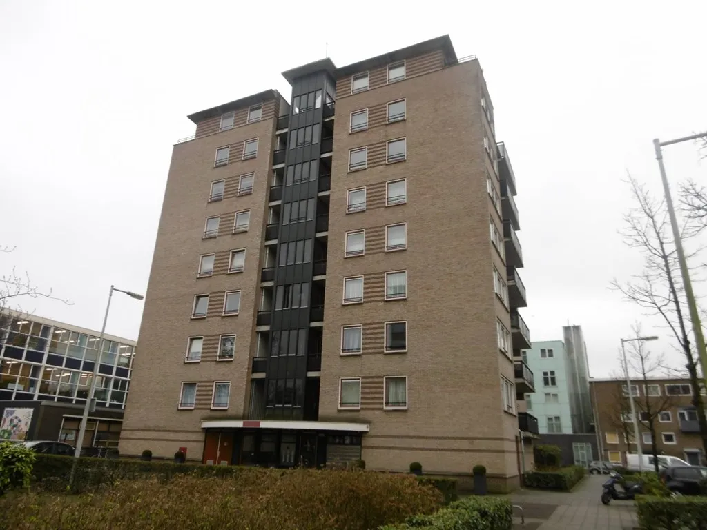 Woning aan de Veldzicht te Amsterdam