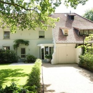 Woning aan de Warandelaan te Oosterhout