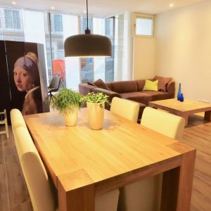 Woning aan de Witte de Withstraat te Den Haag