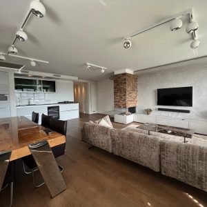 Woning aan de Beysterveld te Amsterdam