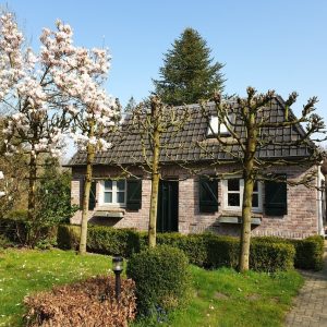 Woning aan de Broeksteeg te Haaren