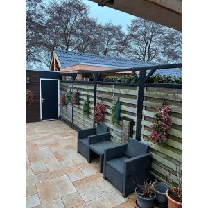 Woning aan de Hofwijk te Honselersdijk