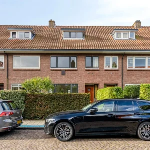 Woning aan de Hugo de Grootstraat te Wassenaar