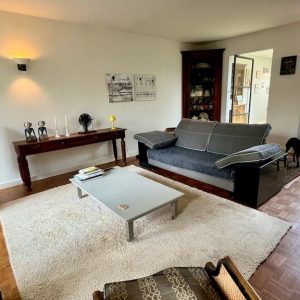 Woning aan de Lange Beestenmarkt te Den Haag