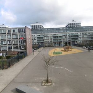Woning aan de Lederambachtstraat te Amsterdam