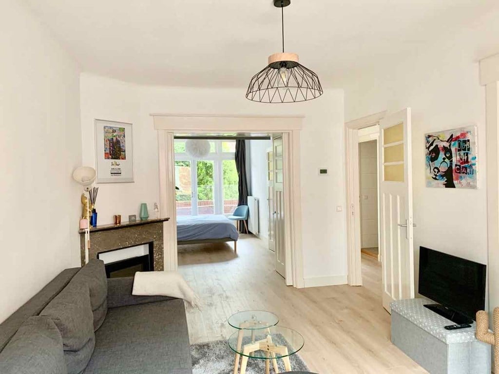 Woning aan de Pieter van den Zandestraat te Den Haag