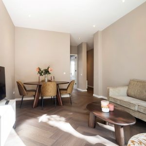 Woning aan de Aalsmeerweg te Amsterdam