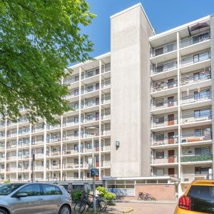Woning aan de Amerbos te Amsterdam