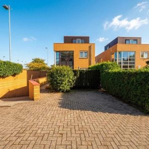 Woning aan de Bovenkerkerweg te Amstelveen