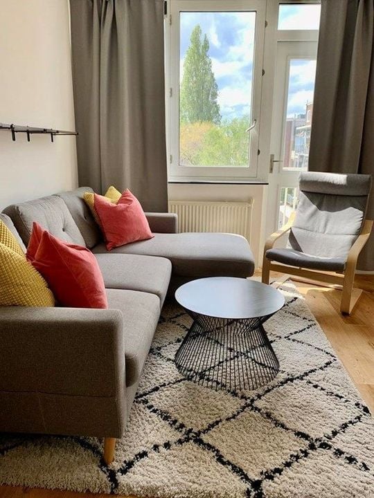 Woning aan de Camperstraat te Amsterdam