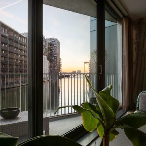 Woning aan de Conny Stuartstraat te Amsterdam