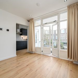 Woning aan de Deimanstraat te Den Haag