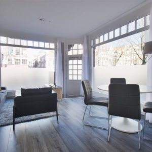 Woning aan de Egelantiersgracht te Amsterdam