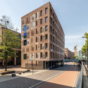 Woning aan de Fran&ccedil;oise van Savoyetoren te Breda