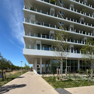 Woning aan de Haarlemmerweg te Amsterdam