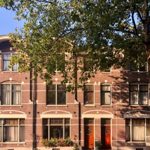 Woning aan de Johan van Oldenbarneveltlaan te Utrecht