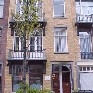 Woning aan de Johannes Verhulststraat te Amsterdam