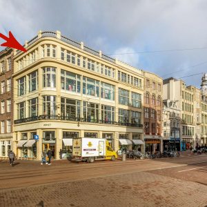 Woning aan de Koningsplein te Amsterdam