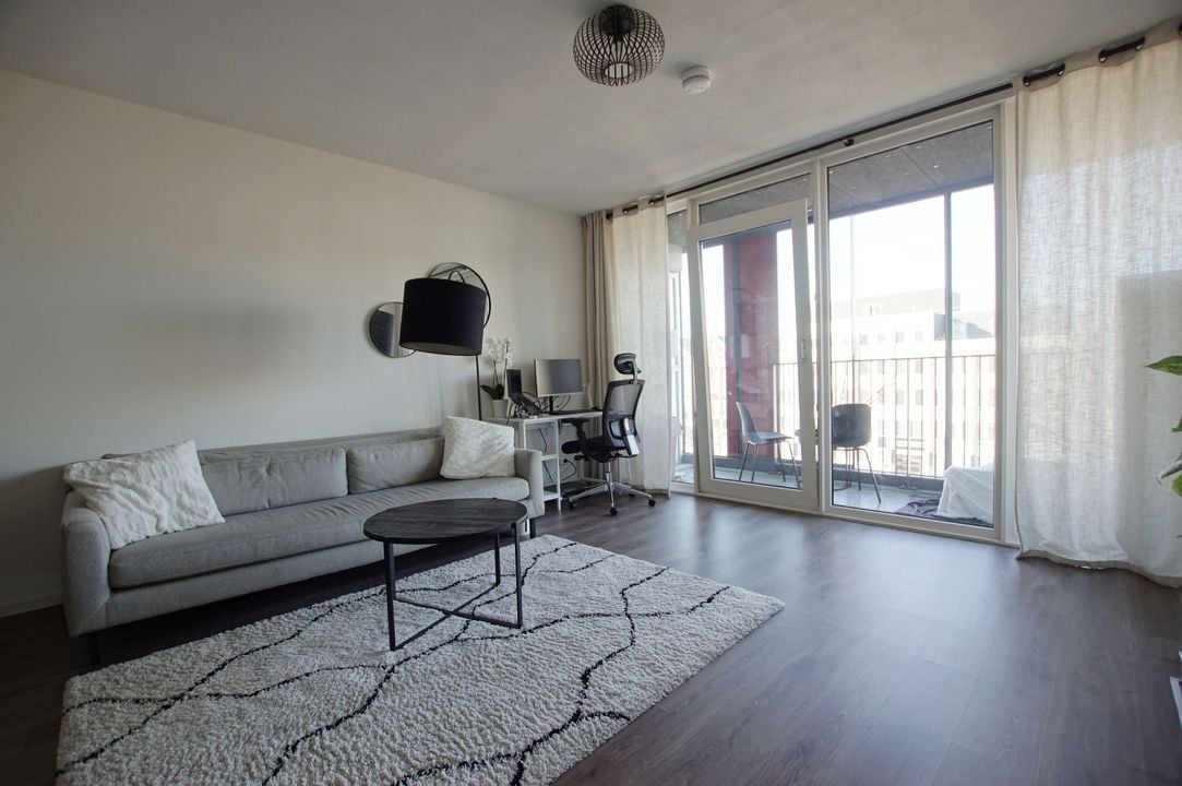 Woning aan de Kruisplein te Rotterdam