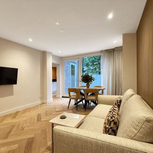 Woning aan de Nassauplein te Den Haag