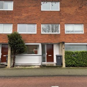 Woning aan de Nilda Pintostraat te Amsterdam