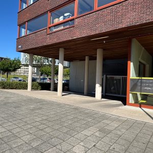 Woning aan de Oeverpad te Amsterdam