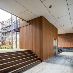 Woning aan de Theodoor van Hoytemastraat te Amsterdam