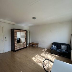 Woning aan de Vlaardingerdijk te Schiedam
