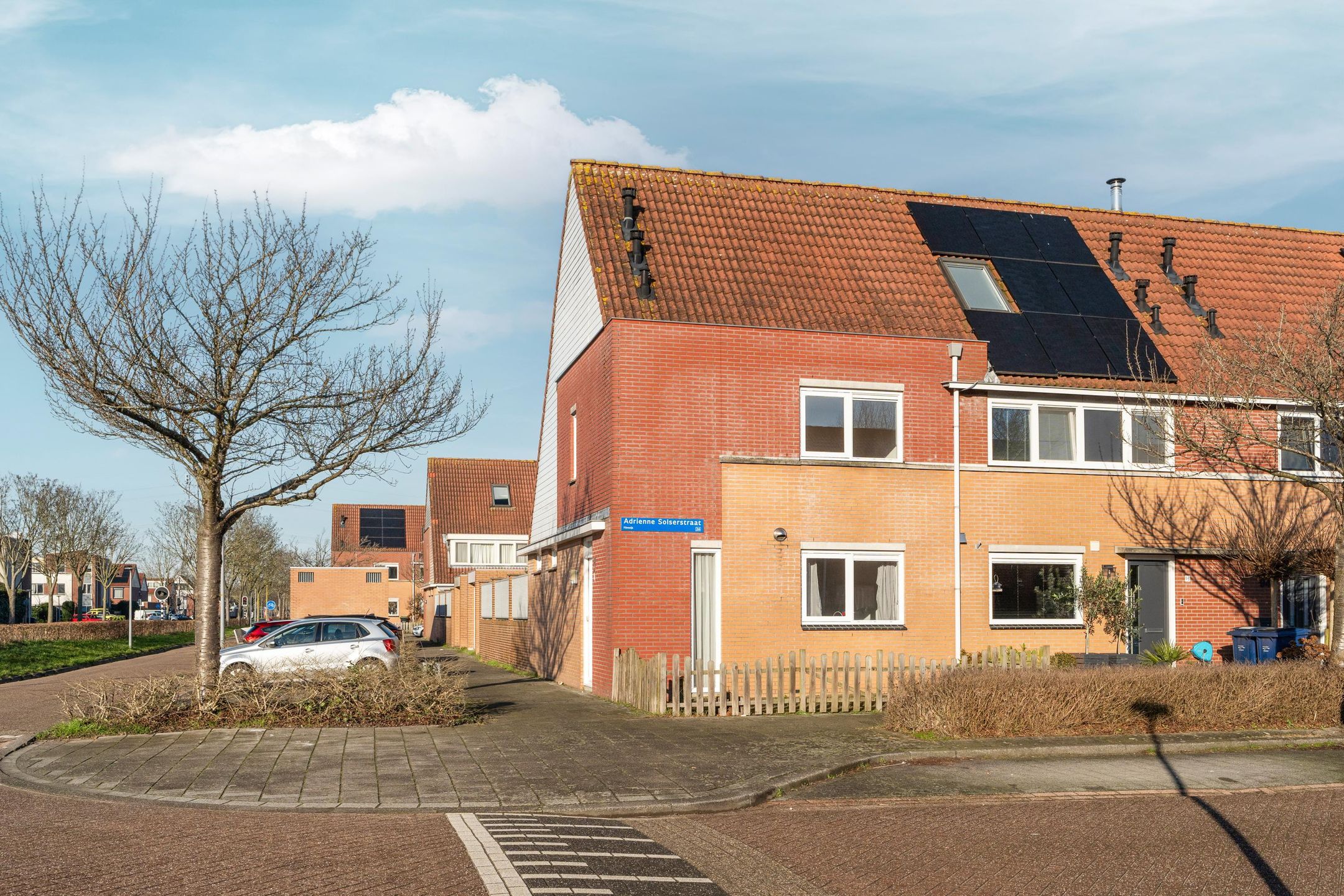 Woning aan de Adrienne Solserstraat te Almere