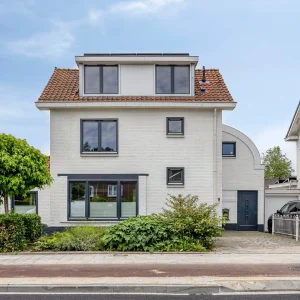 Woning aan de Aimé Bonnastraat te Vianen