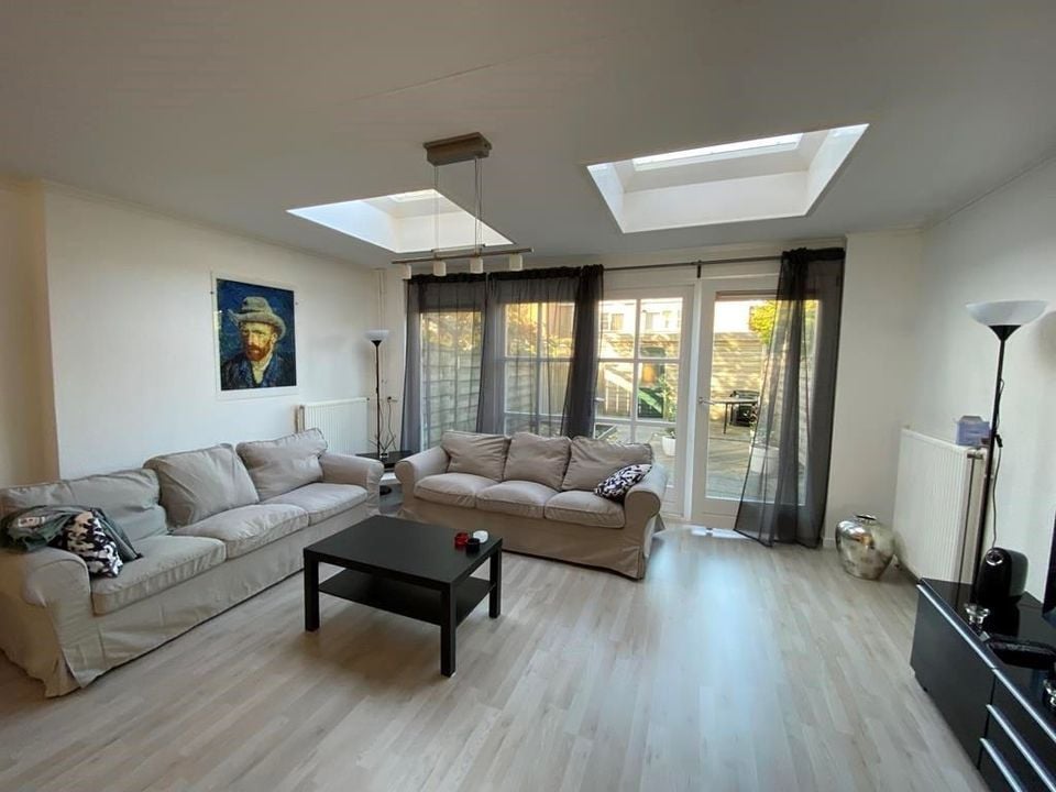 Woning aan de Anna Polaklaan te Amstelveen