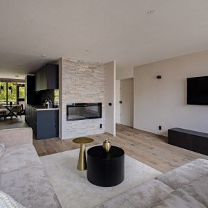 Woning aan de Barbusselaan te Amsterdam