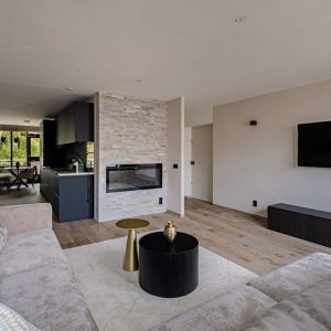 Woning aan de Barbusselaan te Amsterdam