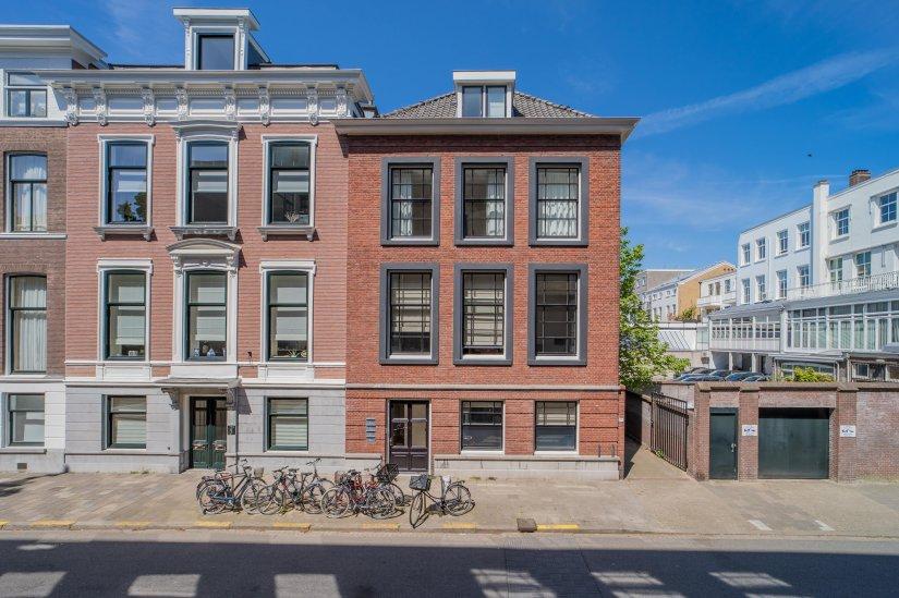 Woning aan de Bazarstraat te Den Haag