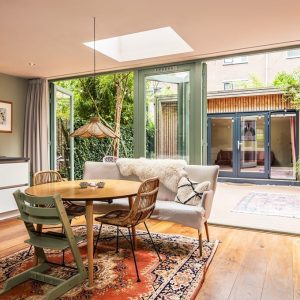 Woning aan de Danie Theronstraat te Amsterdam