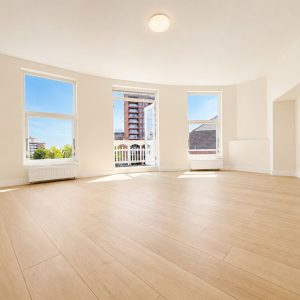 Woning aan de De Constant Rebecquestraat te Den Haag
