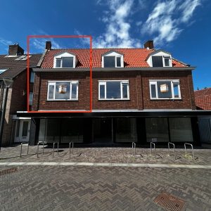 Woning aan de Dorpsstraat te Uithoorn