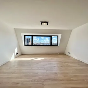 Woning aan de Grondherendijk te Rotterdam