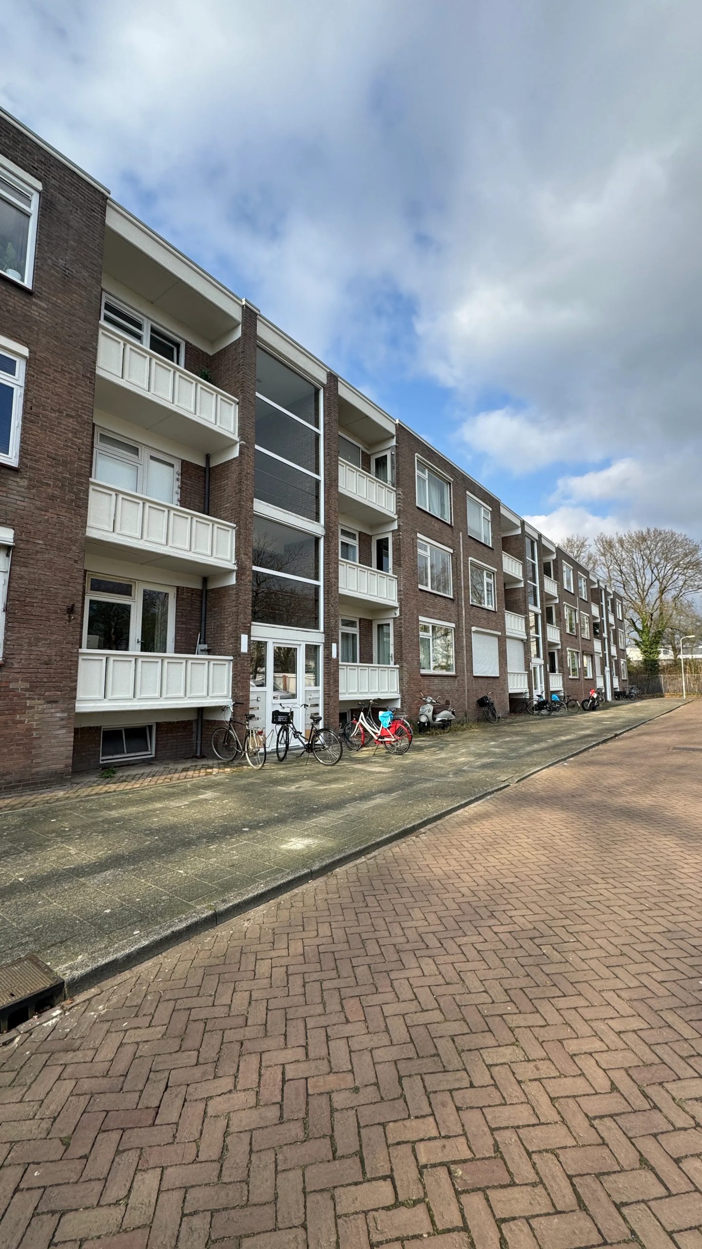 Woning aan de Hertzogstraat te Breda