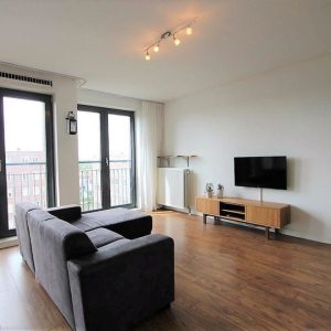 Woning aan de Julius Pergerstraat te Amsterdam