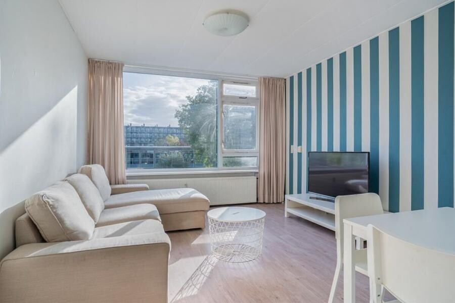 Woning aan de Kerkwervesingel te Rotterdam