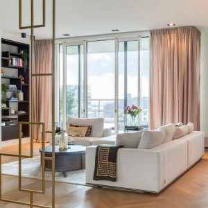 Woning aan de Leonard Bernsteinstraat te Amsterdam