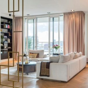 Woning aan de Leonard Bernsteinstraat te Amsterdam