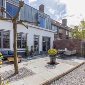 Woning aan de Linnaeusdwarsstraat te Amsterdam
