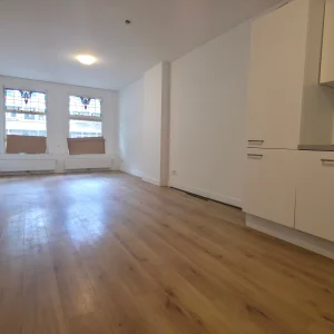 Woning aan de Mathenesserweg te Rotterdam